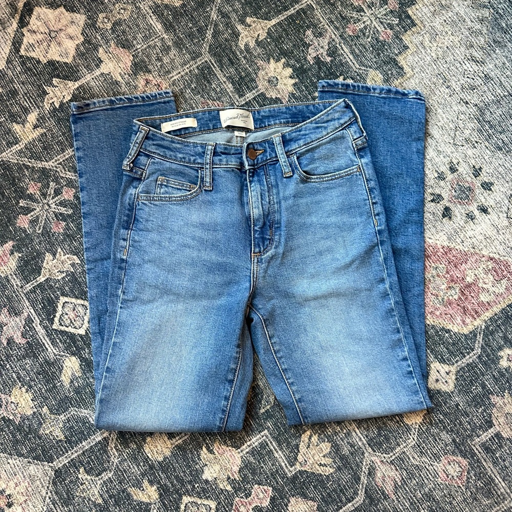 Universal Thread Straight Leg Jeans
